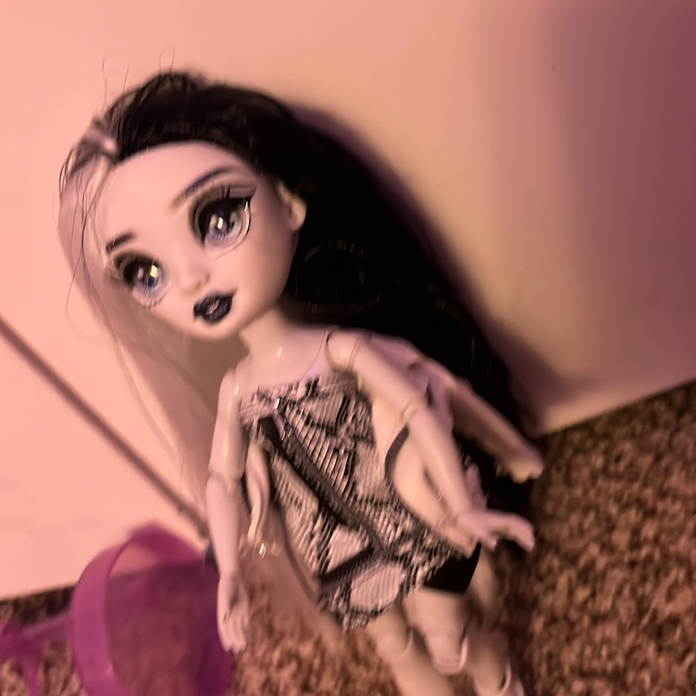 Heather Grayson shadow high doll